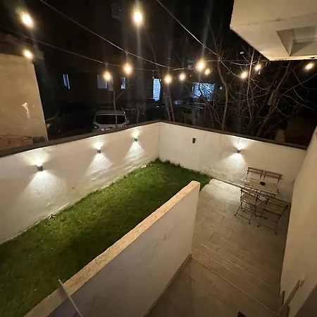 Apartamento Aleksej Place Modern Near Center With Parking And Garden