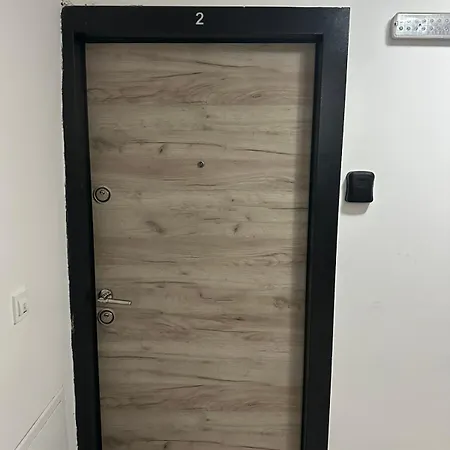 Aleksej Place Modern Near Center With Parking And Garden Apartment *