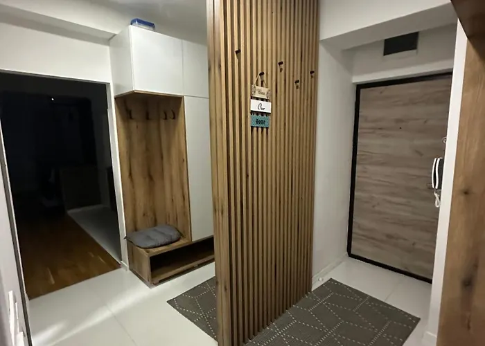 Aleksej Place Modern Near Center With Parking And Garden Apartamento