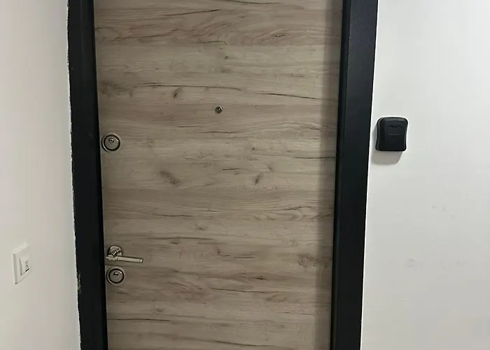 Aleksej Place Modern Near Center With Parking And Garden Apartment *